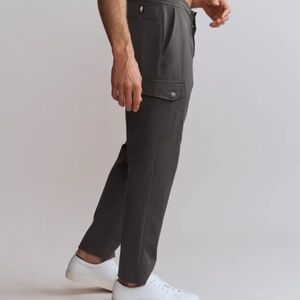 RHONE BOATHOUSE CARGO PANTS IN BLACK SAND MENS SIZE XL NEW WITH TAGS